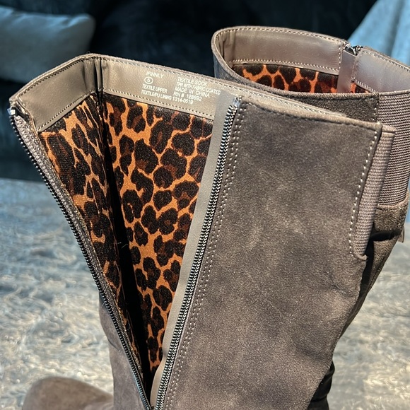 Steve Madden suede gray high boots - Picture 8 of 8